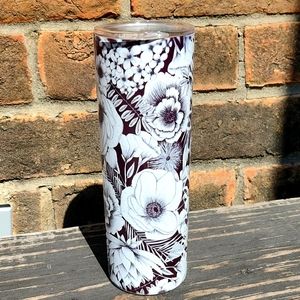 🐥5/$25🐥NWOT 20oz Tumbler No straw